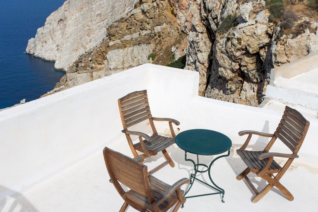 Castro Hotel Folegandros Island Bagian luar foto
