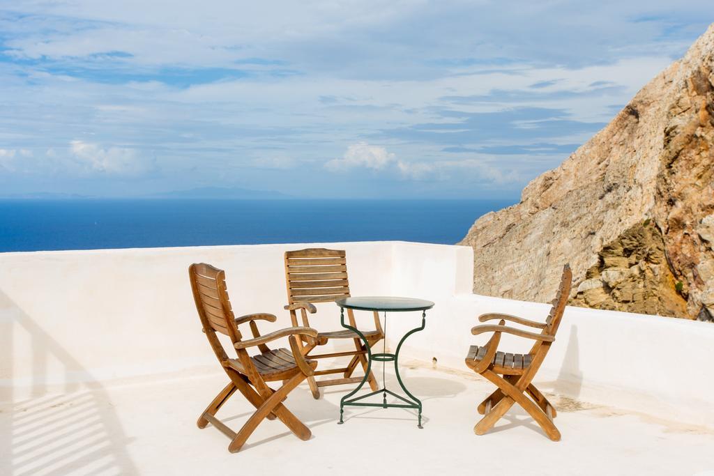 Castro Hotel Folegandros Island Bagian luar foto