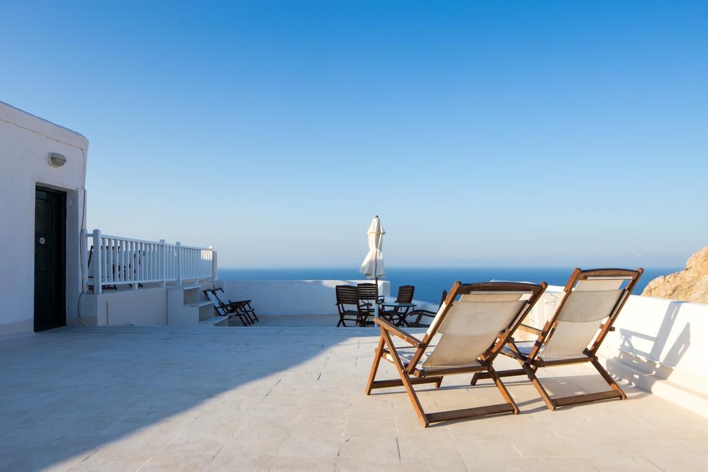 Castro Hotel Folegandros Island Bagian luar foto